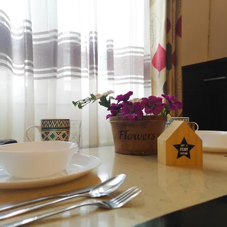 Good Vibes In Cismigiu Steps From Subway Self Check In Bukarest