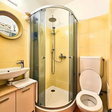 Good Vibes In Cismigiu Steps From Subway Self Check In Apartment Bukarest