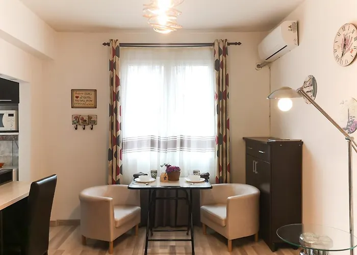 Good Vibes In Cismigiu Steps From Subway Self Check In