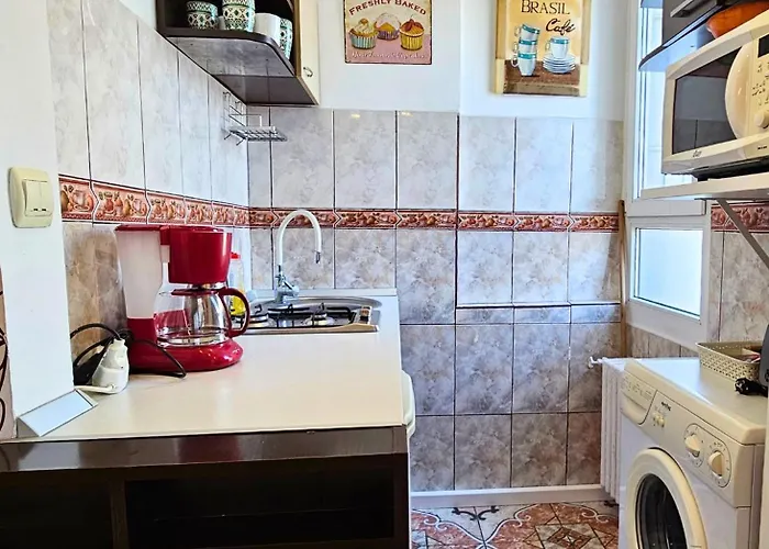 Good Vibes In Cismigiu Steps From Subway Self Check In