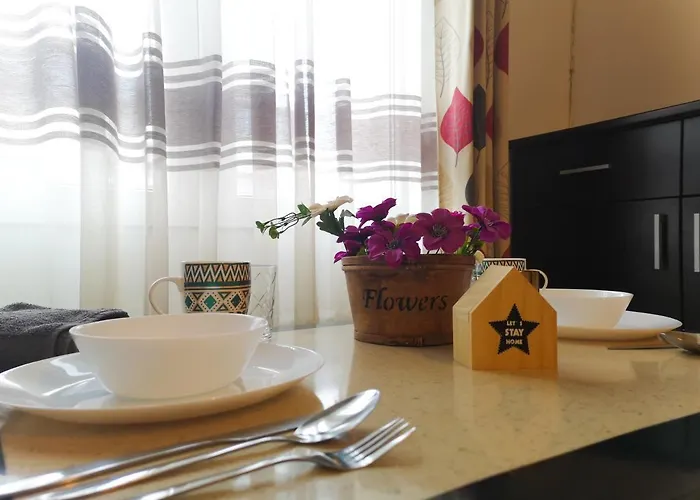 Good Vibes In Cismigiu Steps From Subway Self Check In Bukarest